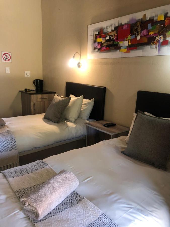 Jock Of The Bushveld Hotel Barberton Exterior photo